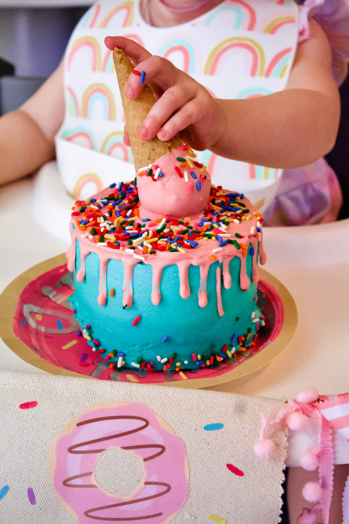 ICE CREAM DRIP CAKE SENSATION